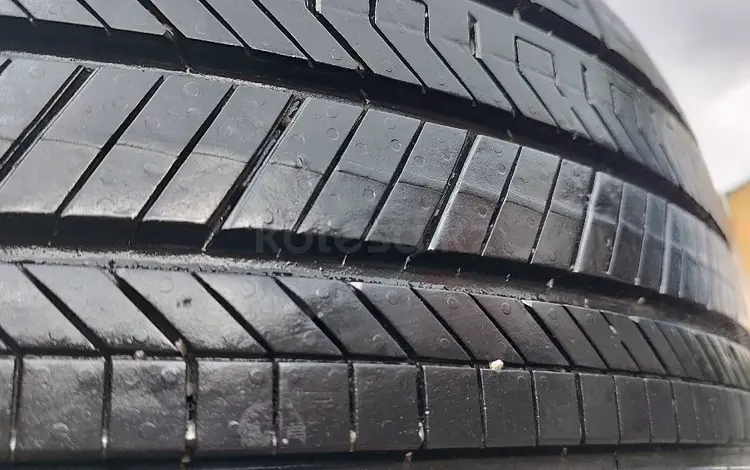 Continental летний шина почти новый 97%.1. Шт радной шина кия карнивал за 35 000 тг. в Алматы