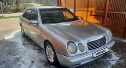 Mercedes-Benz E 230 1997 года за 2 300 000 тг. в Алматы – фото 2