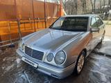 Mercedes-Benz E 230 1997 года за 2 300 000 тг. в Алматы