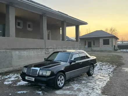 Mercedes-Benz E 230 1991 года за 700 000 тг. в Алматы – фото 4