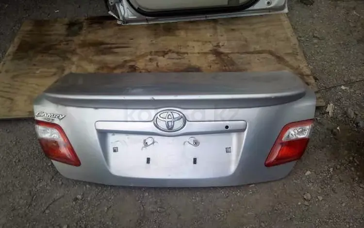 Тойота Камри 2008 г.в., крышка багажника за 59 999 тг. в Алматы