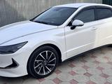 Hyundai Sonata 2021 года за 16 100 000 тг. в Талдыкорган