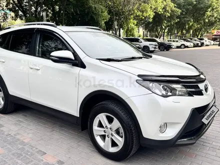 Toyota RAV4 2014 года за 10 400 000 тг. в Алматы