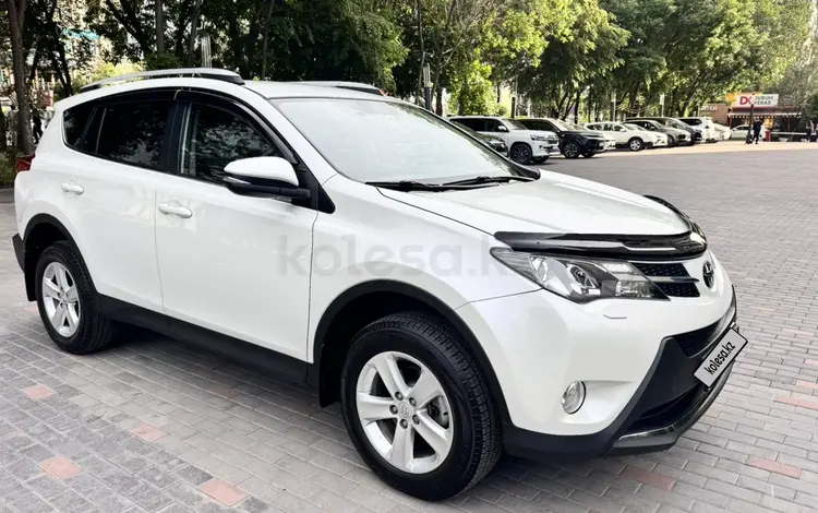 Toyota RAV4 2014 года за 10 400 000 тг. в Алматы