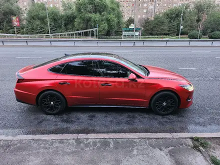 Hyundai Sonata 2022 года за 12 500 000 тг. в Алматы – фото 3