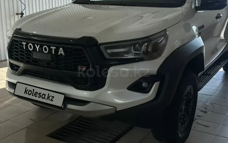 Toyota Hilux 2024 года за 28 800 000 тг. в Атырау