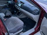 Toyota Camry 2004 годаfor5 800 000 тг. в Жанаозен – фото 5