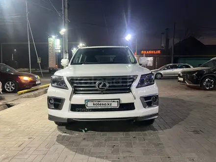 Lexus LX 570 2014 года за 27 000 000 тг. в Алматы