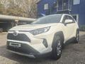 Toyota RAV4 2022 годаfor17 700 000 тг. в Алматы