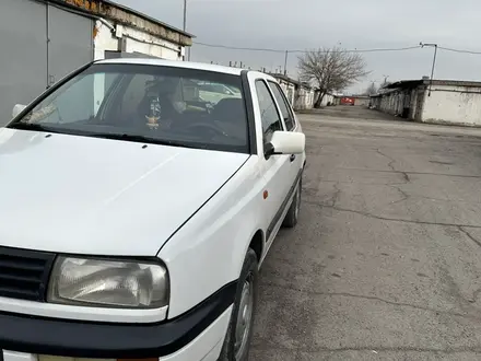 Volkswagen Vento 1992 года за 1 600 000 тг. в Тараз – фото 7