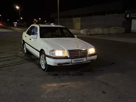 Mercedes-Benz C 220 1996 года за 1 900 000 тг. в Тараз