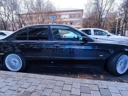 BMW 528 1996 года за 2 999 999 тг. в Алматы – фото 11
