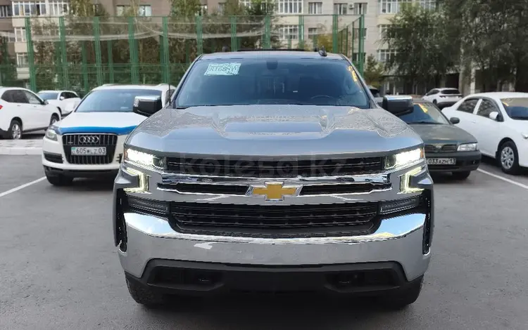 Chevrolet Silverado 2021 года за 10 000 000 тг. в Астана