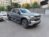 Chevrolet Silverado 2021 года за 10 000 000 тг. в Астана – фото 2