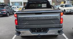 Chevrolet Silverado 2021 года за 10 000 000 тг. в Астана – фото 3