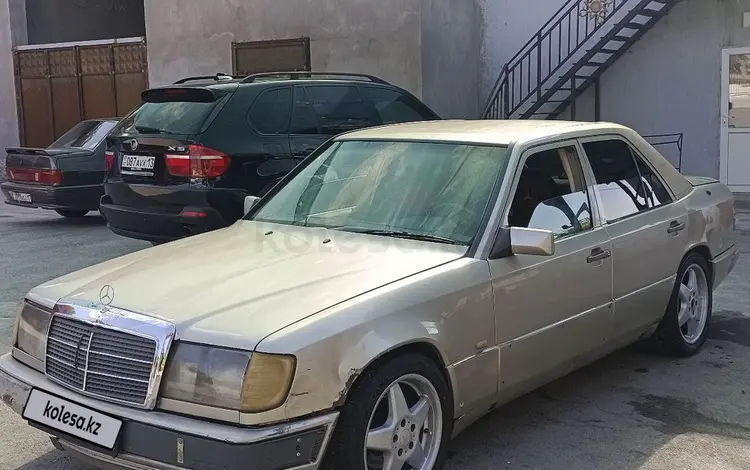 Mercedes-Benz E 200 1988 годаfor730 000 тг. в Шымкент