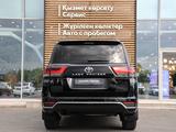 Toyota Land Cruiser Premium+ 2024 года за 67 000 000 тг. в Шымкент – фото 4