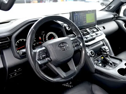 Toyota Land Cruiser Premium+ 2024 года за 67 000 000 тг. в Шымкент – фото 12