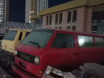 Volkswagen Transporter 1983 года за 800 000 тг. в Астана – фото 3