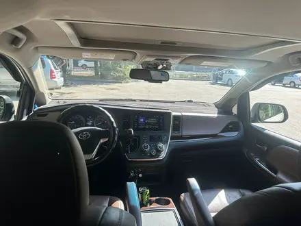 Toyota Sienna 2016 года за 17 000 000 тг. в Алматы – фото 14