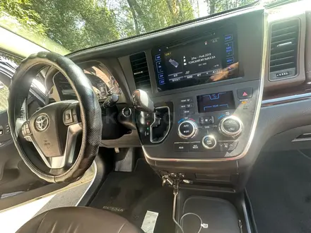 Toyota Sienna 2016 года за 17 000 000 тг. в Алматы – фото 30