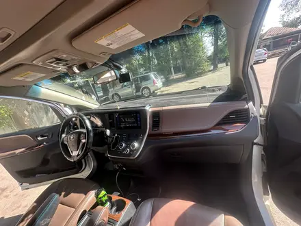Toyota Sienna 2016 года за 17 000 000 тг. в Алматы – фото 32