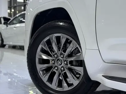 Toyota Land Cruiser Luxe 2021 года за 55 000 000 тг. в Шымкент – фото 18