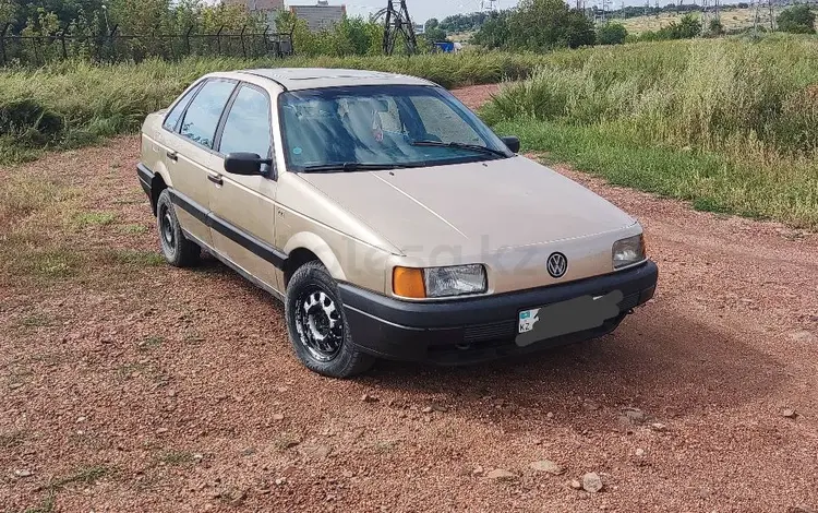 Volkswagen Passat 1989 годаfor1 200 000 тг. в Караганда