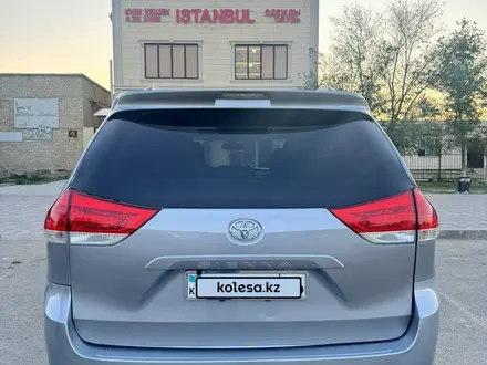 Toyota Sienna 2012 года за 12 000 000 тг. в Атырау – фото 22