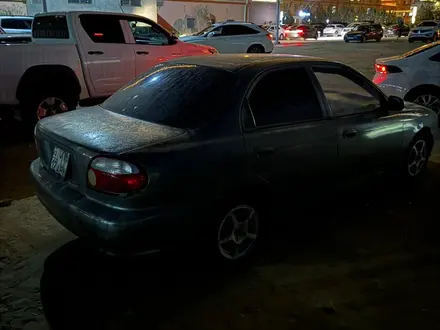 Kia Sephia 2000 года за 650 000 тг. в Актау – фото 4