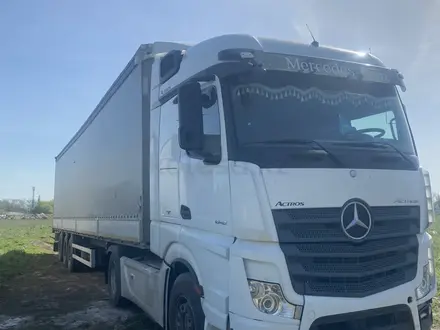 Mercedes-Benz  Actros 2015 года за 26 000 000 тг. в Алматы