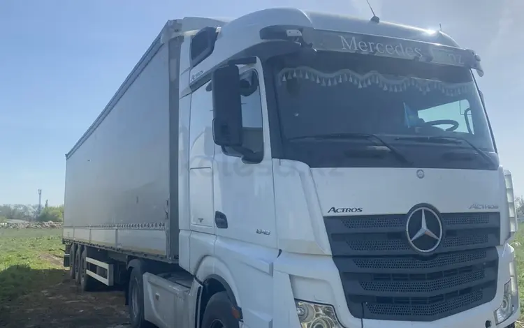 Mercedes-Benz  Actros 2015 года за 26 000 000 тг. в Алматы