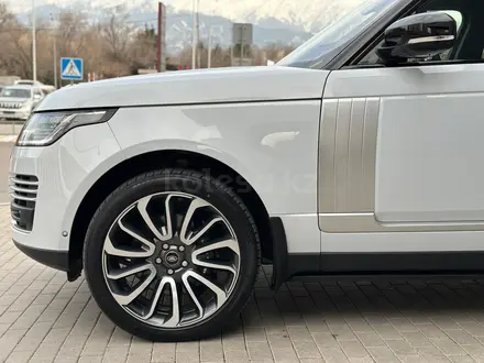 Land Rover Range Rover 2019 года за 44 700 000 тг. в Алматы – фото 16