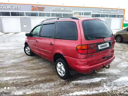 Volkswagen Sharan 1996 года за 2 700 000 тг. в Актобе – фото 6