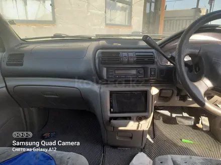 Nissan R'nessa 1998 года за 1 205 000 тг. в Алматы
