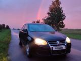 Volkswagen Jetta 2005 года за 3 700 000 тг. в Петропавловск