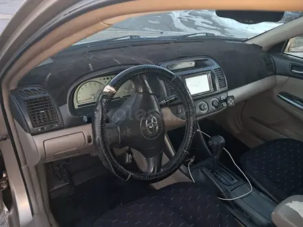 Toyota Camry 2002 года за 4 500 000 тг. в Есик – фото 10