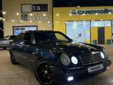 Mercedes-Benz E 280 1999 года за 2 800 000 тг. в Жезказган – фото 2