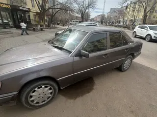 Mercedes-Benz E 280