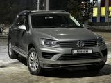 Volkswagen Touareg 2015 годаfor15 000 000 тг. в Павлодар – фото 2