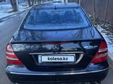 Mercedes-Benz E 500 2002 годаfor7 000 000 тг. в Алматы – фото 2