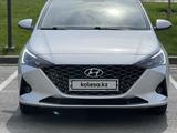 Hyundai Accent 2021 года за 8 000 000 тг. в Шымкент – фото 2