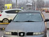 SEAT Leon 2002 года за 3 500 000 тг. в Алматы – фото 2
