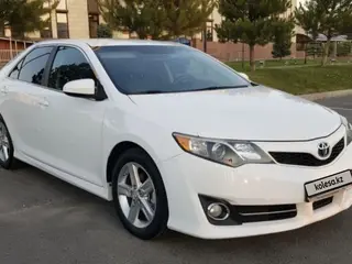 Toyota Camry, 2013