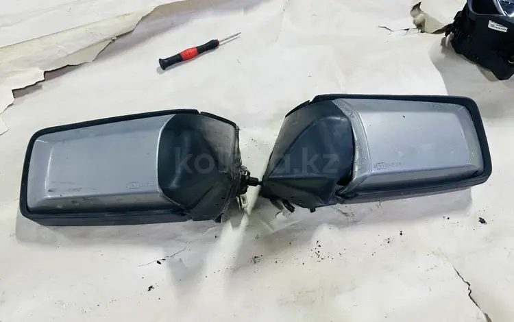 W126 боковая зеркало за 30 000 тг. в Алматы