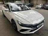 Hyundai Elantra 2023 года за 7 900 000 тг. в Алматы – фото 3