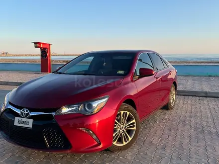 Toyota Camry 2016 года за 6 300 000 тг. в Уральск – фото 2