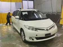 Toyota Previa, 2015