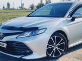 Toyota Camry 2018 года за 12 500 000 тг. в Кокшетау – фото 2