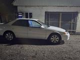 Toyota Camry 2001 годаүшін3 000 000 тг. в Урджар – фото 2
